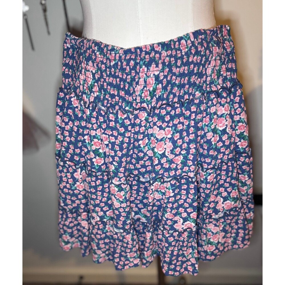 American Eagle Floral Tiered Smocked Mini Skirt.